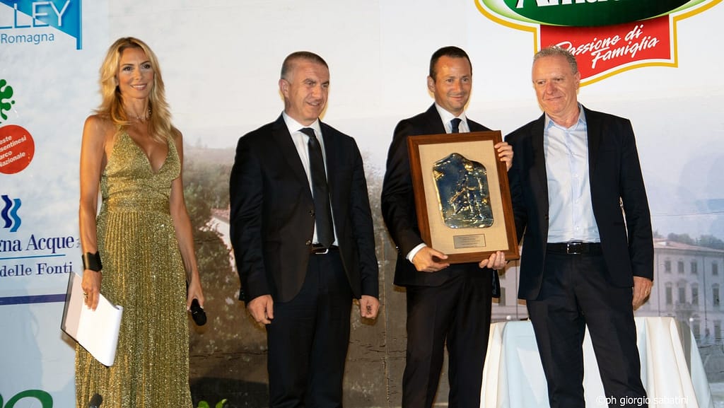 ALESSANDRO GIALLATINI RICEVE IL "PREMIO SPORTILIA" 1 giallatini 1